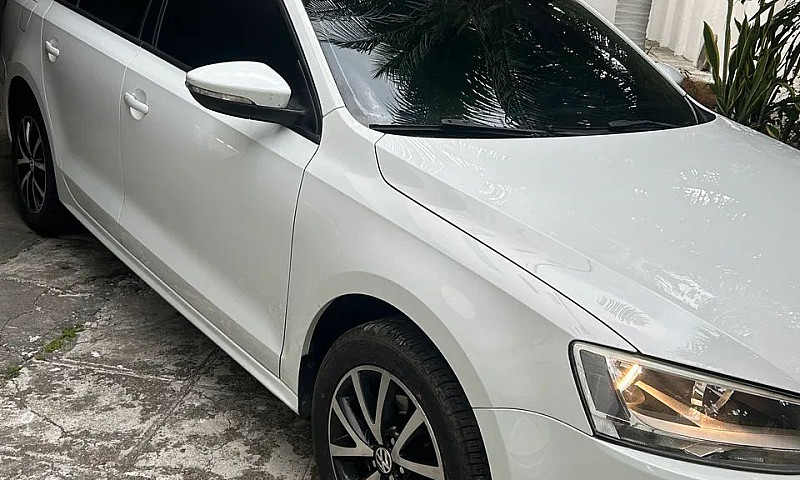 Volkswagen Jetta Com...