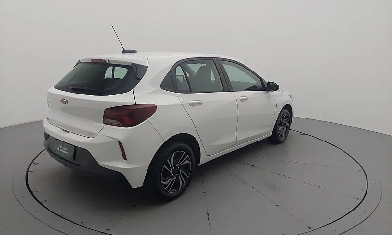 Chevrolet Onix Hatch...