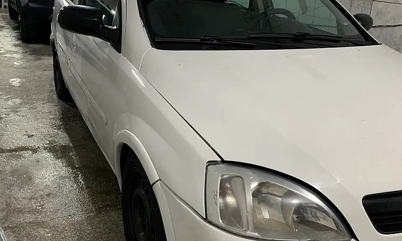Chevrolet Corsa Sed....