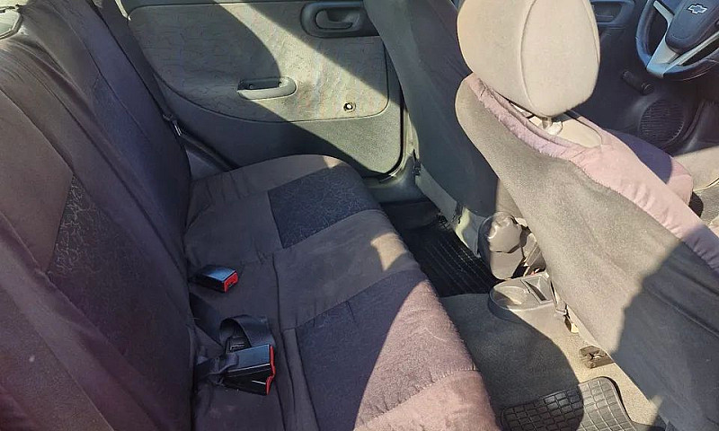 Chevrolet Corsa Sed....