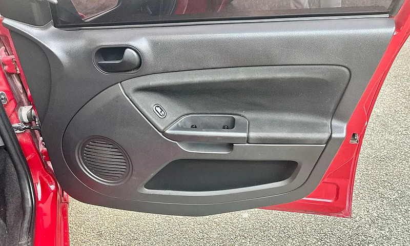 Ford Fiesta 1.0 8V F...