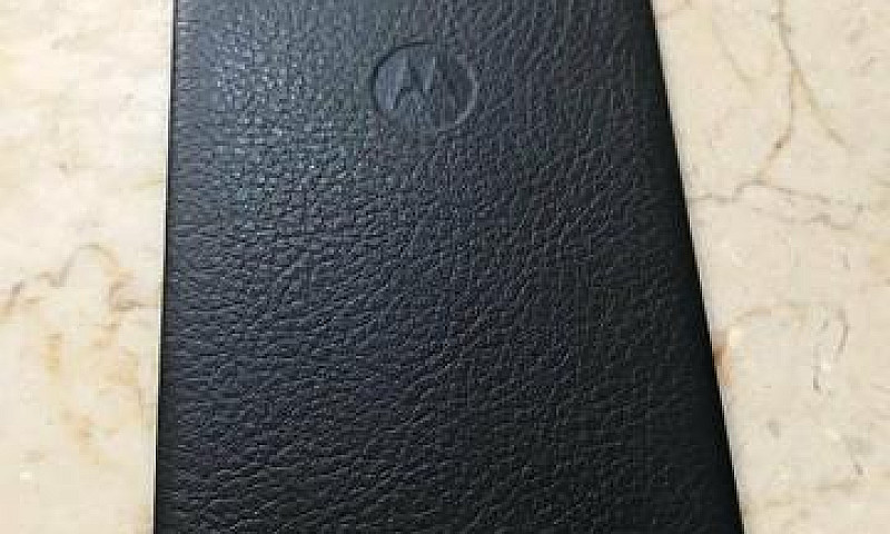 Moto Z2...