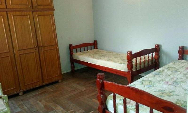 Quarto Para Moças No...