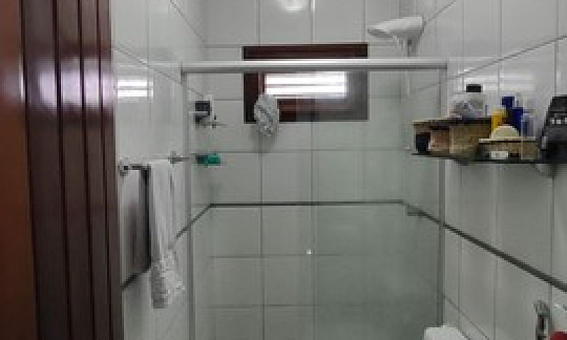 Casa No Par Atenas, ...