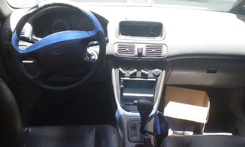 Corolla 2001...