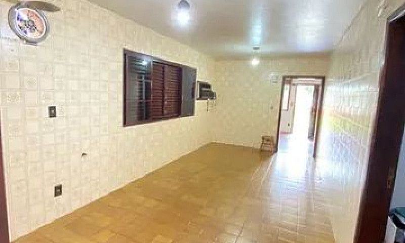 Casa Residencial Em ...