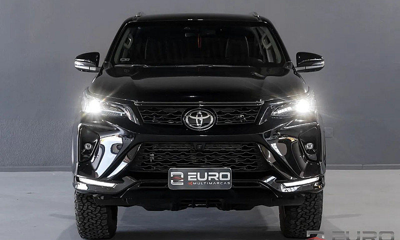Toyota Hilux Sw4 Srx...
