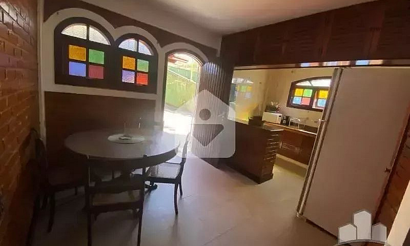 Chalé Com 8 Quartos ...