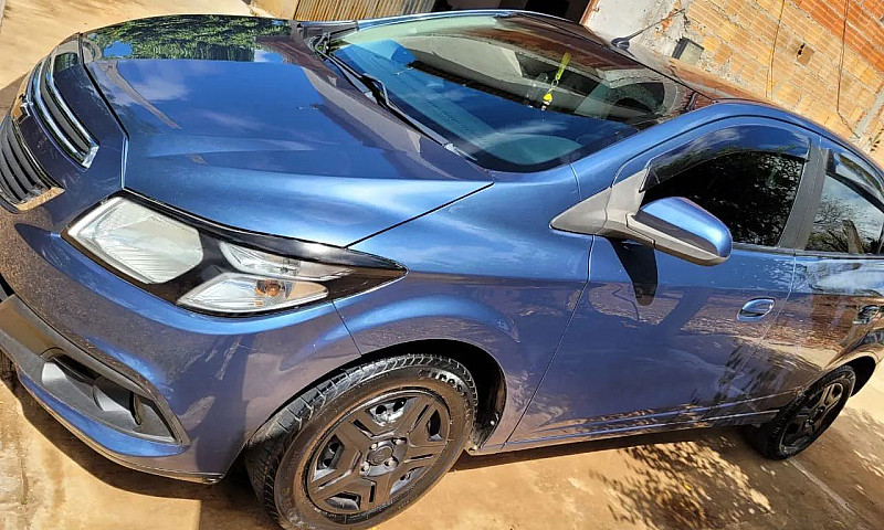 Chevrolet Onix Hatch...