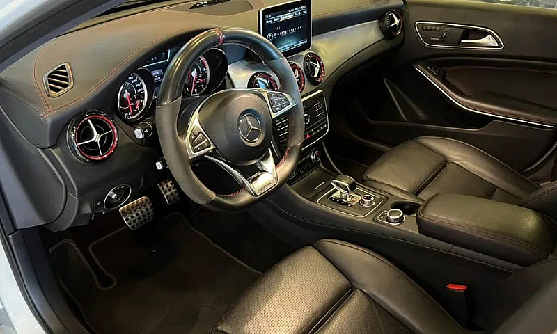 Mercedes-Benz Gla 45...