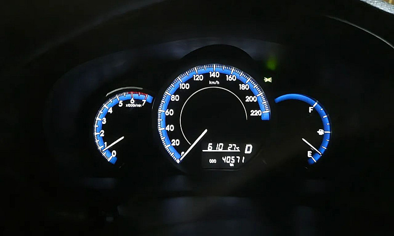 Toyota Yaris Live 1....