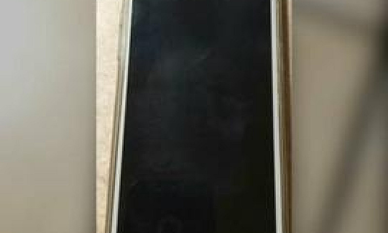Samsung Galaxy J5 4G...