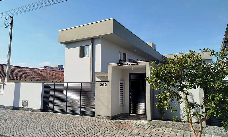 Apto Studio Mobiliad...