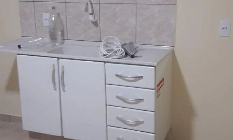 Alugo Kitnet Em Sobr...