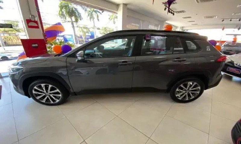 Toyota Corolla Cross...
