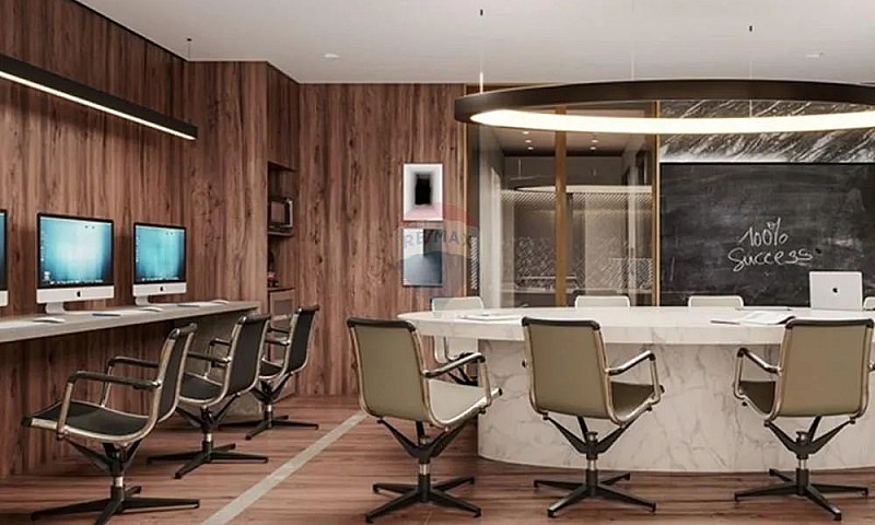 Moma Residence | Lan...