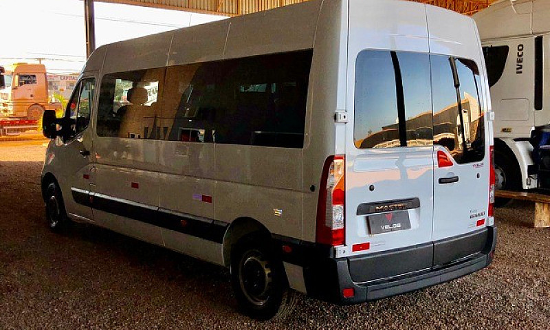 Van Renault Master 2...