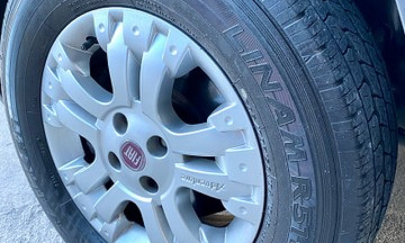 Fiat Strada Adventur...