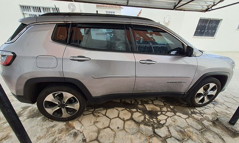 Jeep Compass Sport 2...