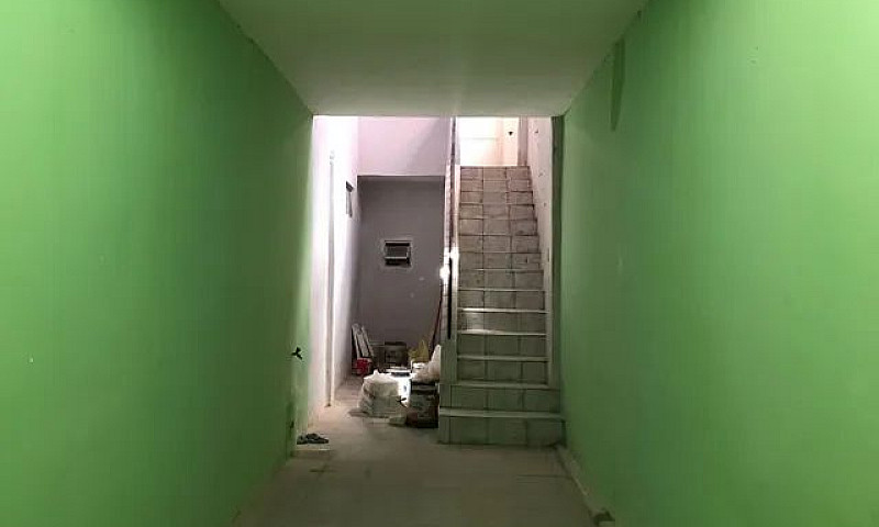Vendo Uma Casa Duple...