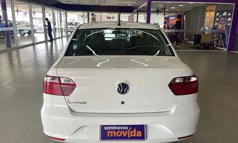 Volkswagen Voyage 1....