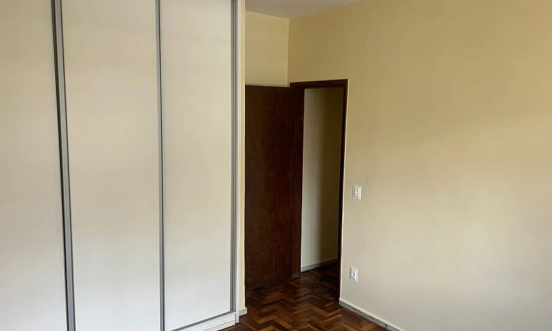 Alugo Apto 3 Quartos...