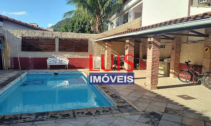Casa Com 3 Dormitóri...