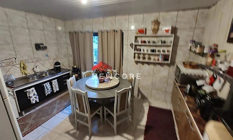 Casa Em Rua Irapuru ...