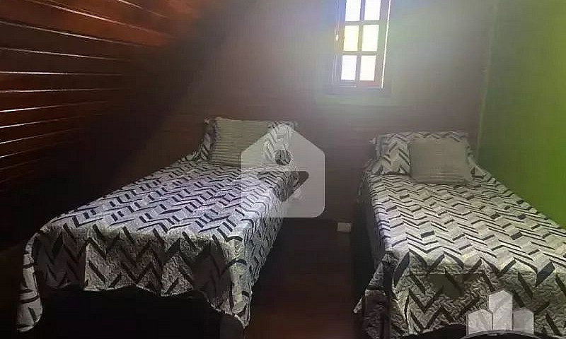 Chalé Com 8 Quartos ...