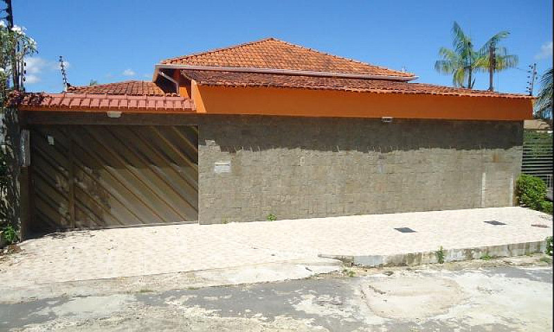 Casa Com 3 Suítes E ...