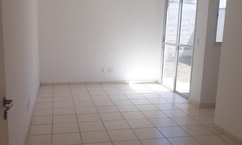 Alugo Casa 2/4 Condo...