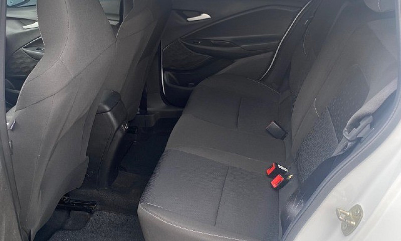 Chevrolet Onix Plus ...