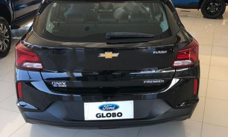 Chevrolet Onix Premi...