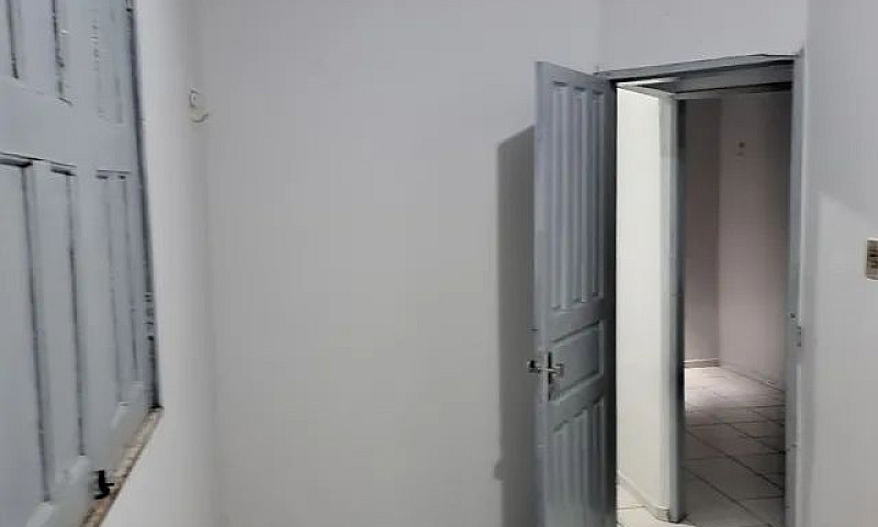 Aluga-Se Apartamento...
