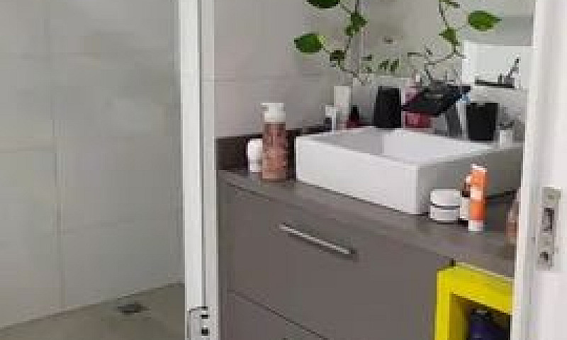 Apartamento Bairro U...