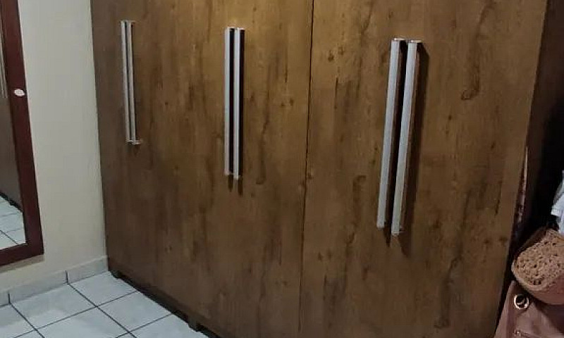 Apartamento Em Itapu...