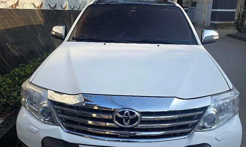 Toyota Hilux Sw4 ...