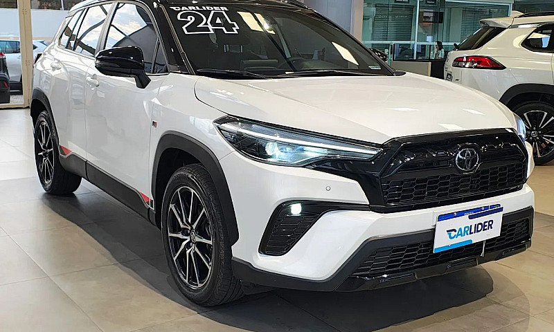Toyota Corolla Cross...