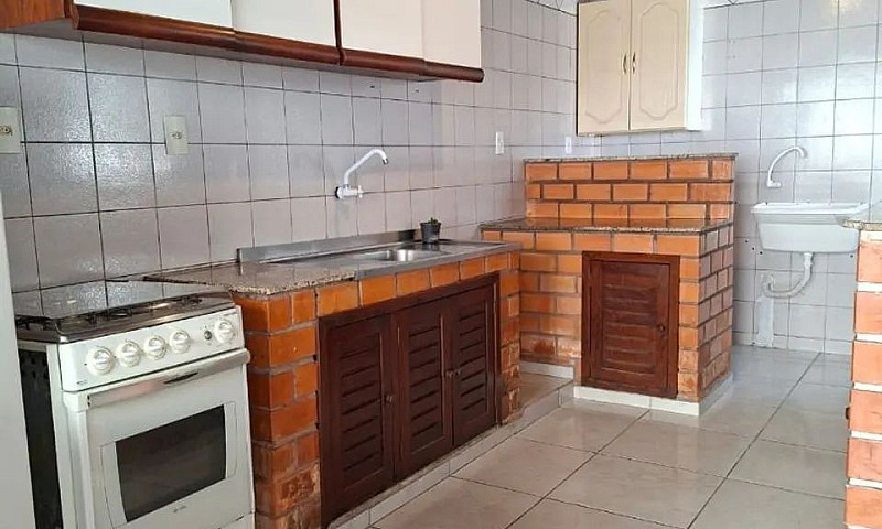 Alugo Casa 3 Quartos...