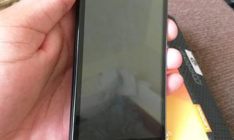 Moto E5 Play Complet...