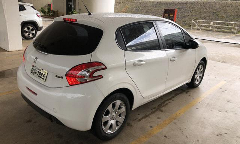 Peugeot 208 Conserva...