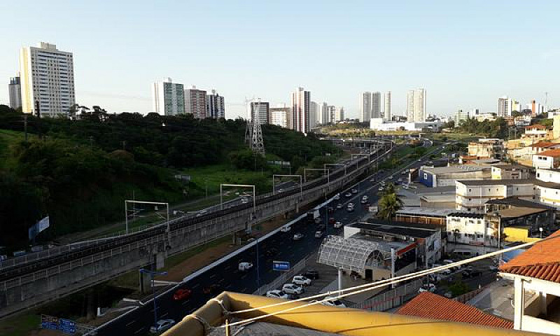 2/4 Com Suíte Campin...
