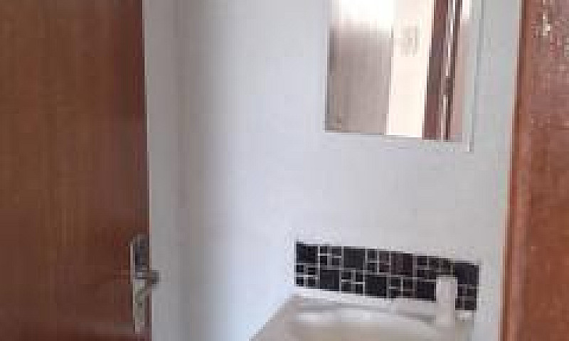 Aluga Se Apt 4 Oeste...