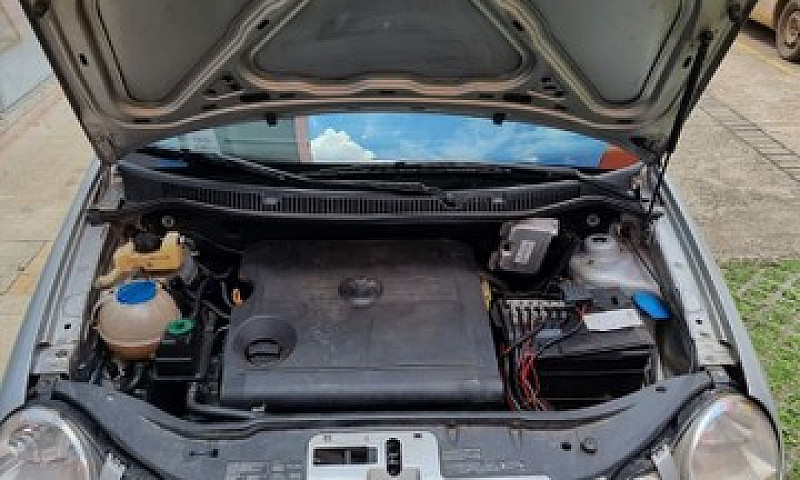 Vende-Se Polo 1.6 20...