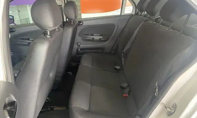 Volkswagen Voyage 1....