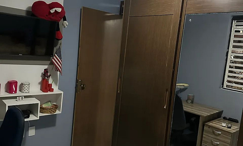 Alugo Quarto Próximo...