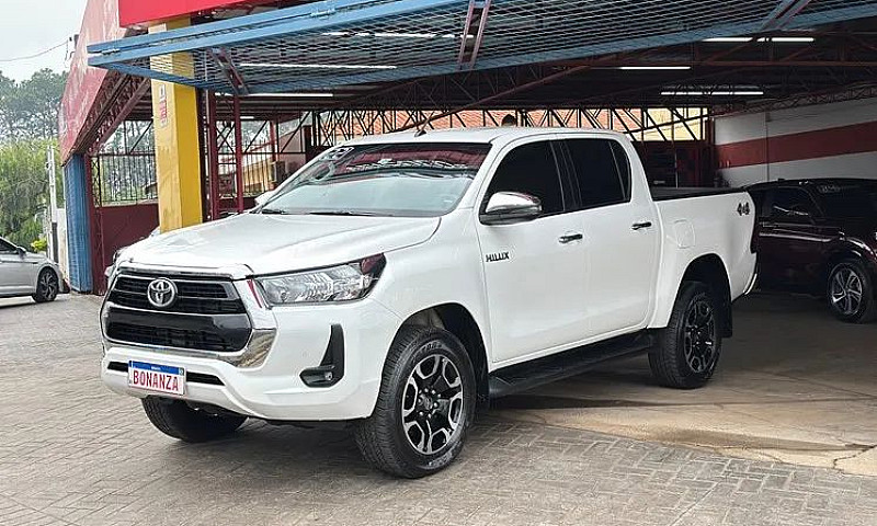 Toyota Hilux Srv 202...