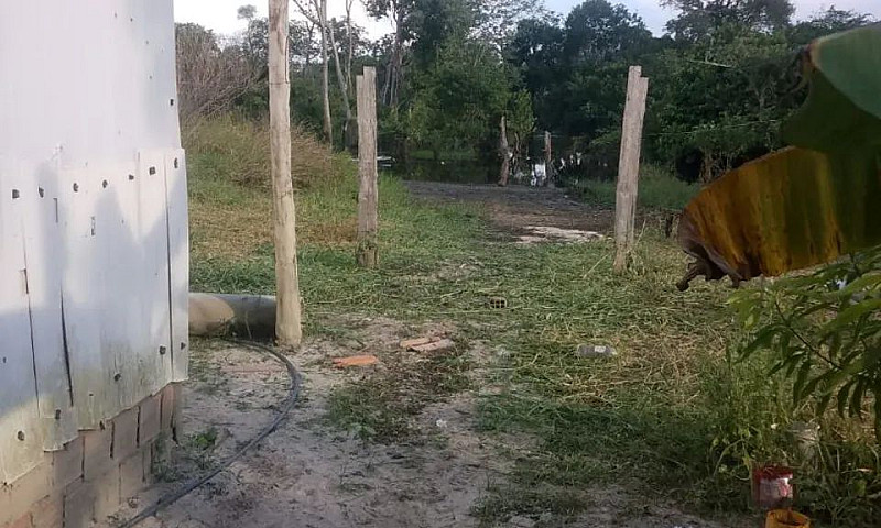 Vende-Se Esta Casa ...