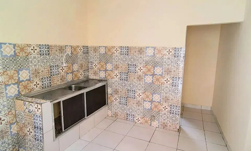 Casa C/ 1 Quarto + Q...