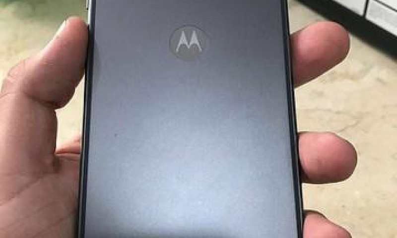 Moto Z2...